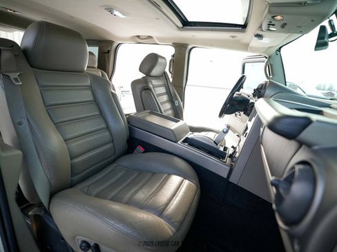 Used 2003 HUMMER H2 w/ Preferred Equipment Group AWD/4WD image 42