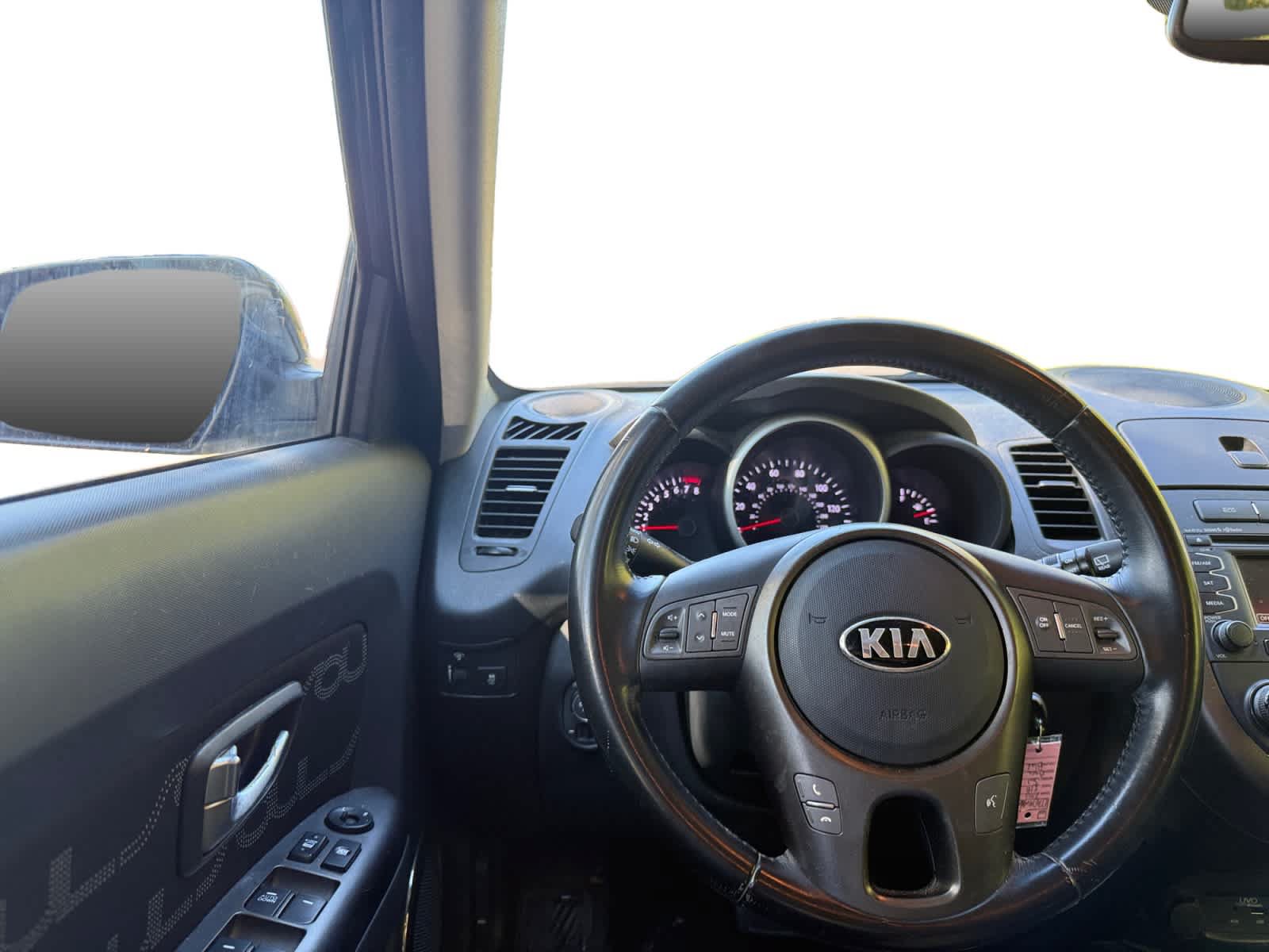 Used 2013 Kia Soul + w/ Audio Pkg FWD image 19