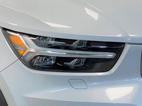 Used 2021 Volvo XC40 P8 Recharge w/ Advanced Package AWD/4WD image 33