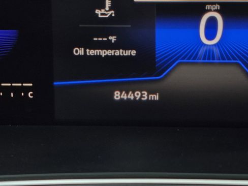 Used 2022 Volkswagen Tiguan SE R-Line image 23