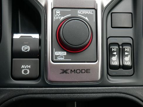 Used 2023 Subaru Forester Premium AWD/4WD image 29