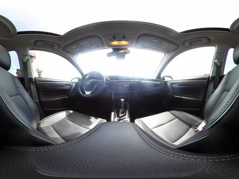 Used 2017 Toyota Corolla XLE FWD image 15