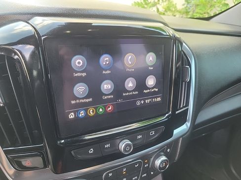 Used 2023 Chevrolet Traverse High Country FWD image 21