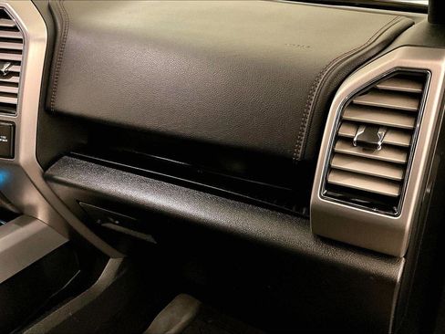 Used 2020 Ford F150 Platinum w/ Equipment Group 701A Luxury image 16