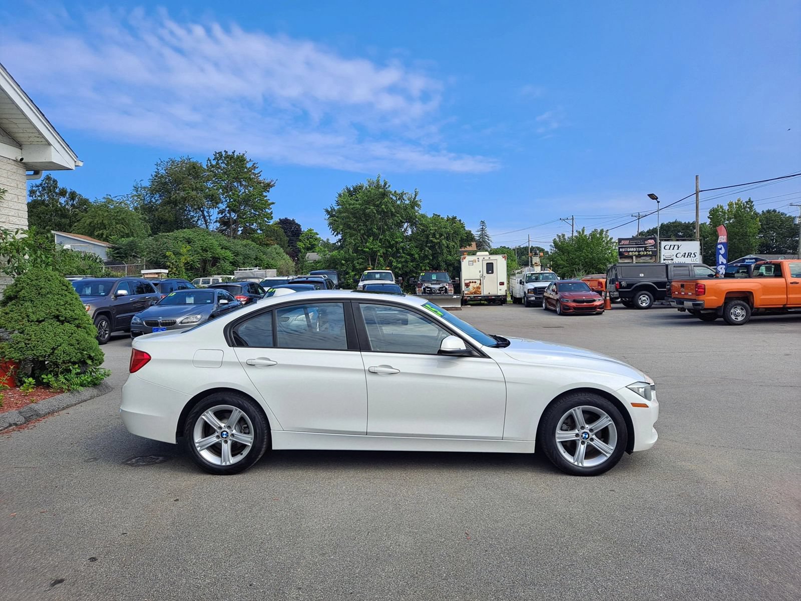 Used 2015 BMW 328i xDrive Sedan AWD/4WD image 4