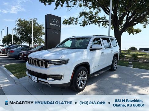Used 2022 Jeep Wagoneer Series II RWD image 1