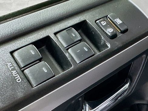 Used 2019 Toyota 4Runner SR5 Premium AWD/4WD image 20