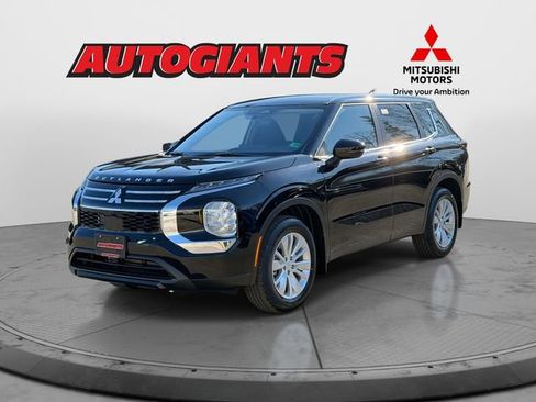 New 2026 Mitsubishi Outlander ES image 5