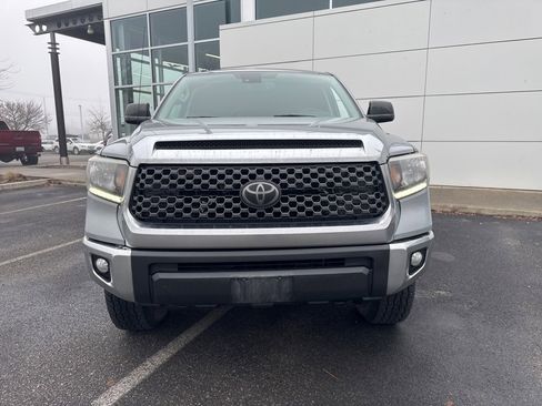 Used 2018 Toyota Tundra SR5 image 3