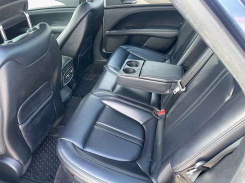 Used 2018 Lincoln MKZ Premiere image 16