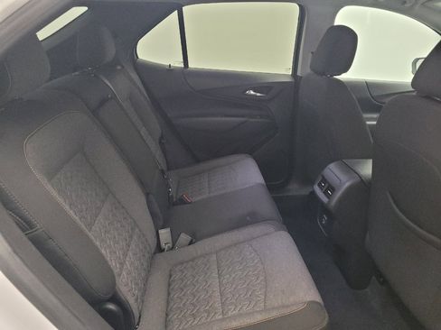 Used 2022 Chevrolet Equinox LT FWD image 19