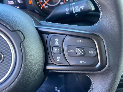 New 2026 Jeep Gladiator Sport AWD/4WD image 16