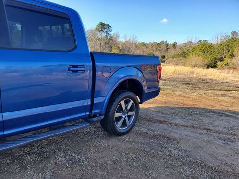 Used 2017 Ford F150 XLT w/ Equipment Group 302A Luxury image 15