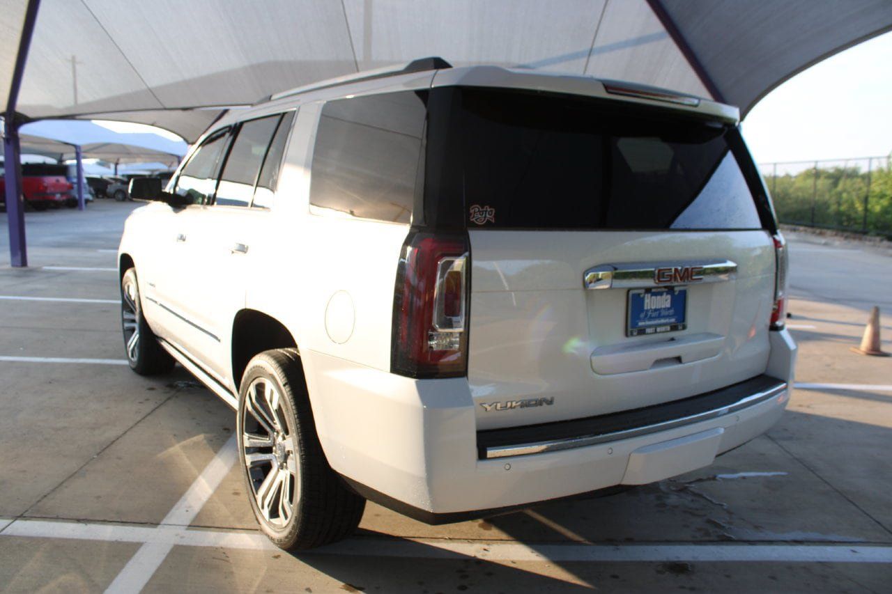 Used 2017 GMC Yukon Denali w/ Open Road Package AWD/4WD image 3