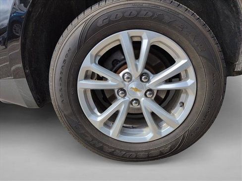 Used 2017 Chevrolet Equinox LT image 14