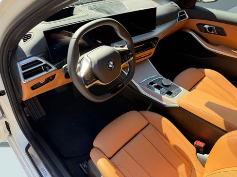 Used 2025 BMW 330i Sedan RWD image 4