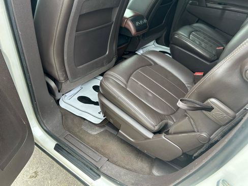 Used 2013 Buick Enclave Leather FWD image 9