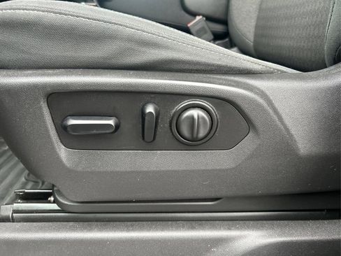 Used 2020 Chevrolet Silverado 1500 LT w/ All-Star Edition image 16