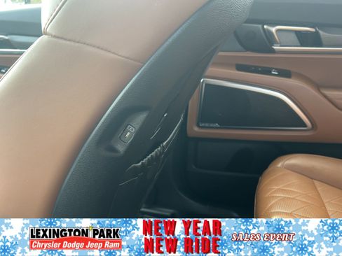 Used 2023 Kia Telluride SX Prestige X-Line image 16