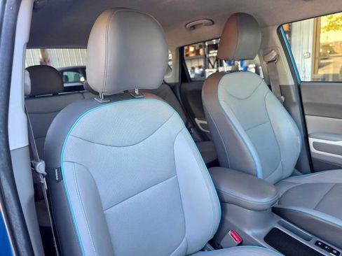 Used 2015 Kia Soul EV + FWD image 31