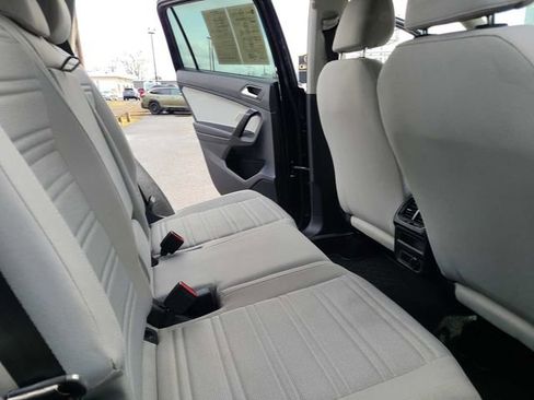 Used 2022 Volkswagen Tiguan S image 19