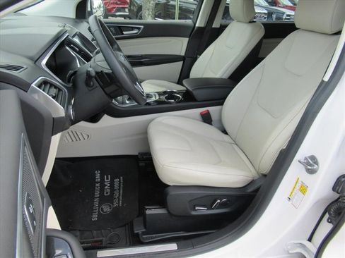 Used 2016 Ford Edge Titanium w/ Equipment Group 301A image 17