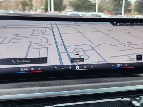 Used 2025 BMW X5 xDrive40i w/ Executive Package image 28