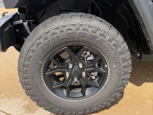 Used 2025 Jeep Wrangler Unlimited Sport S 4xe AWD/4WD image 9