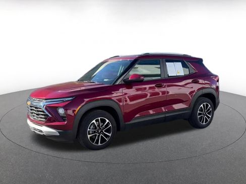 Used 2025 Chevrolet TrailBlazer LT image 8