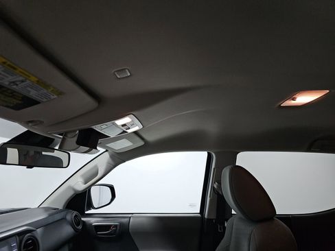 Used 2023 Toyota Tacoma SR image 12