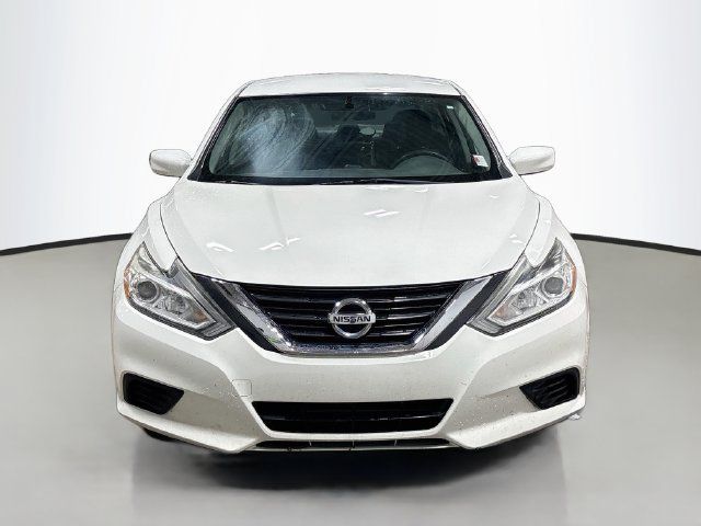 Used 2016 Nissan Altima 2.5 S w/ Power Driver Seat Package FWD image 3