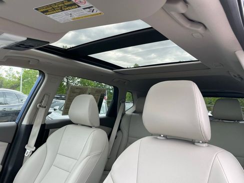 Used 2023 Nissan Rogue SL image 21