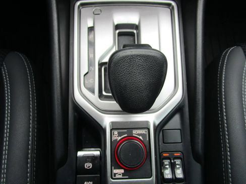 Used 2021 Subaru Forester Premium AWD/4WD image 36