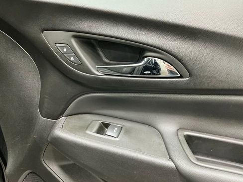 Used 2024 Chevrolet Equinox LT image 31