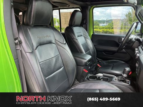 Used 2018 Jeep Wrangler Unlimited Sahara AWD/4WD image 26