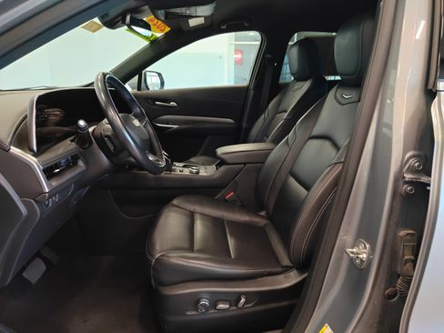 Used 2024 Cadillac XT4 Premium Luxury FWD image 10