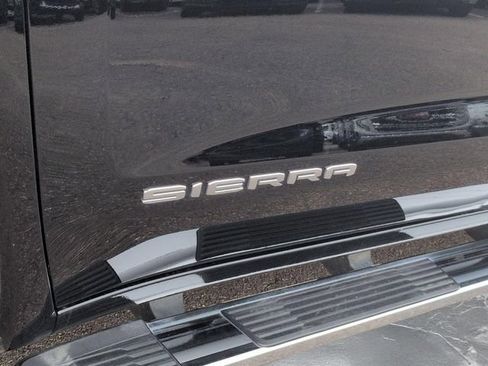 Used 2025 GMC Sierra 1500 SLT w/ SLT Premium Plus Package AWD/4WD image 10