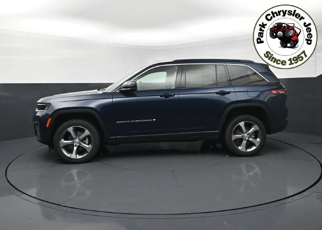 New 2026 Jeep Grand Cherokee Limited AWD/4WD image 3