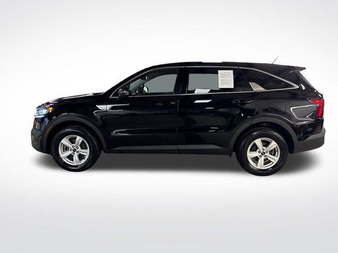 Used 2023 Kia Sorento LX AWD/4WD image 2