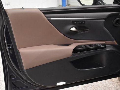 Used 2024 Lexus ES 350 image 22