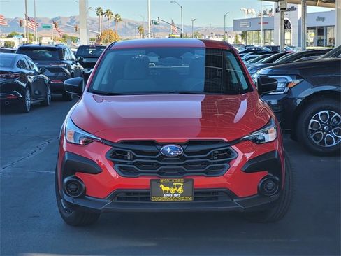 Used 2024 Subaru Crosstrek 2.0i image 2