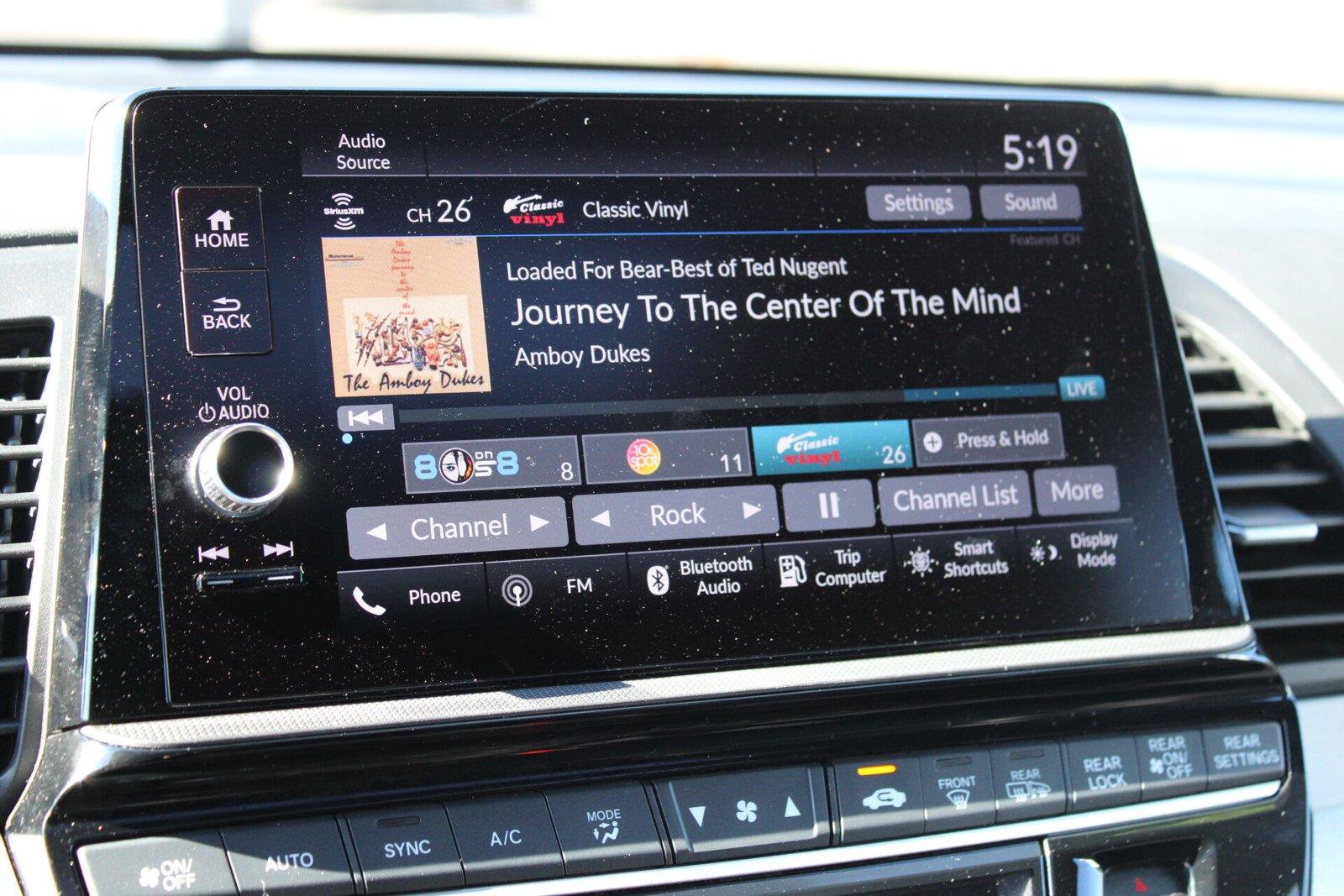 Used 2025 Honda Odyssey Sport-L image 32