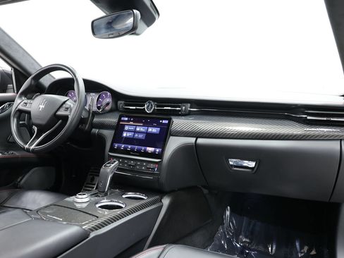Used 2022 Maserati Quattroporte Trofeo RWD image 98