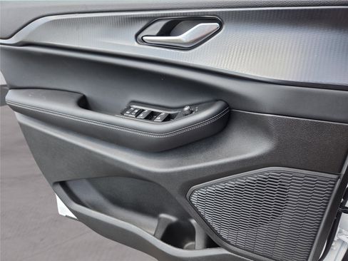 New 2025 Jeep Grand Cherokee Altitude image 53