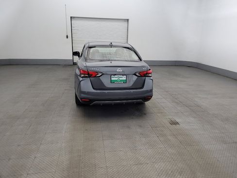 Used 2021 Nissan Versa SV FWD image 6