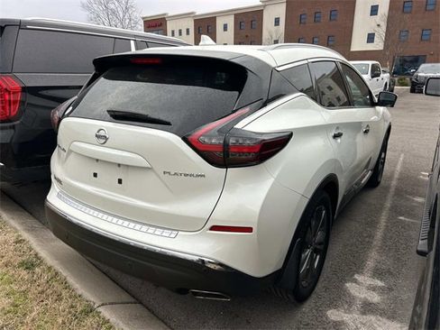 Used 2019 Nissan Murano Platinum image 4
