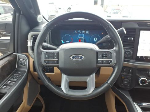 Used 2024 Ford F250 Lariat w/ Lariat Ultimate Package AWD/4WD image 19