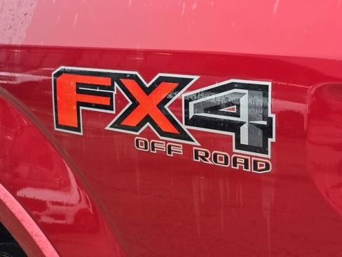 Used 2019 Ford F150 Lariat w/ Equipment Group 502A Luxury image 8