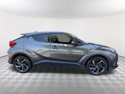 Used 2020 Toyota C-HR Limited FWD image 4