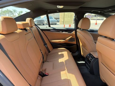 Used 2023 BMW 540i xDrive w/ M Sport Package image 32